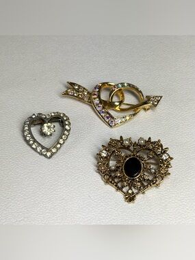 Vintage Heart Brooch Set – 3 Pieces ❤️✨